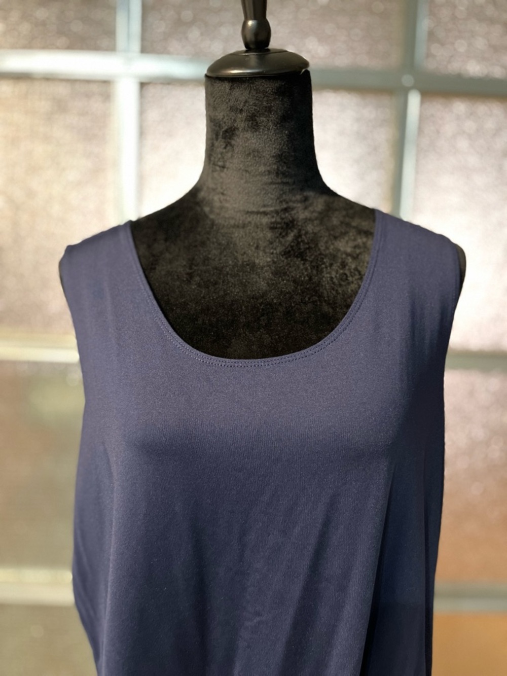 Chico's Navy Scoop Neck Sleeveless Microfiber Tank